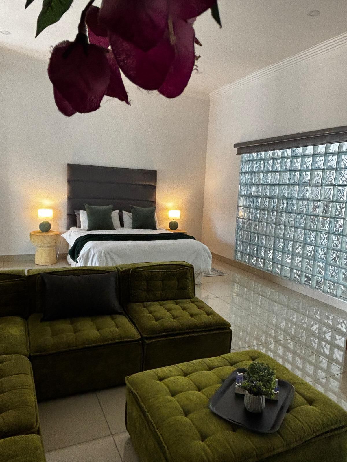 Room_Image_1
